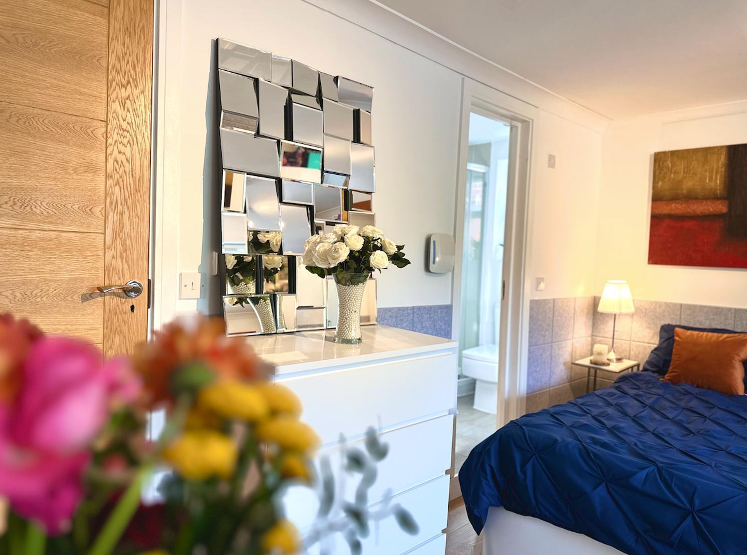 Stunning Business Travellers En-suite Bathroom Garden View