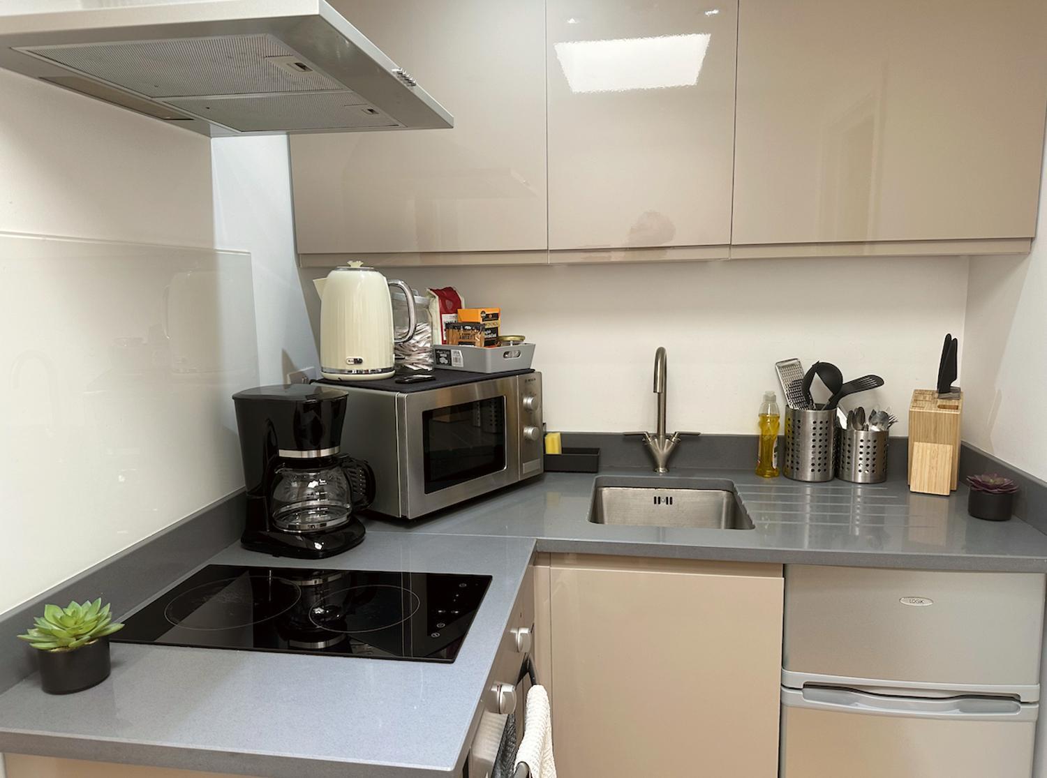 Stunning Business Travellers En-suite Bathroom Garden View * Londra